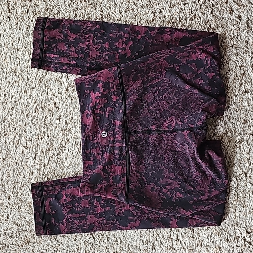 Lululemon Crops - Picture 3 of 5